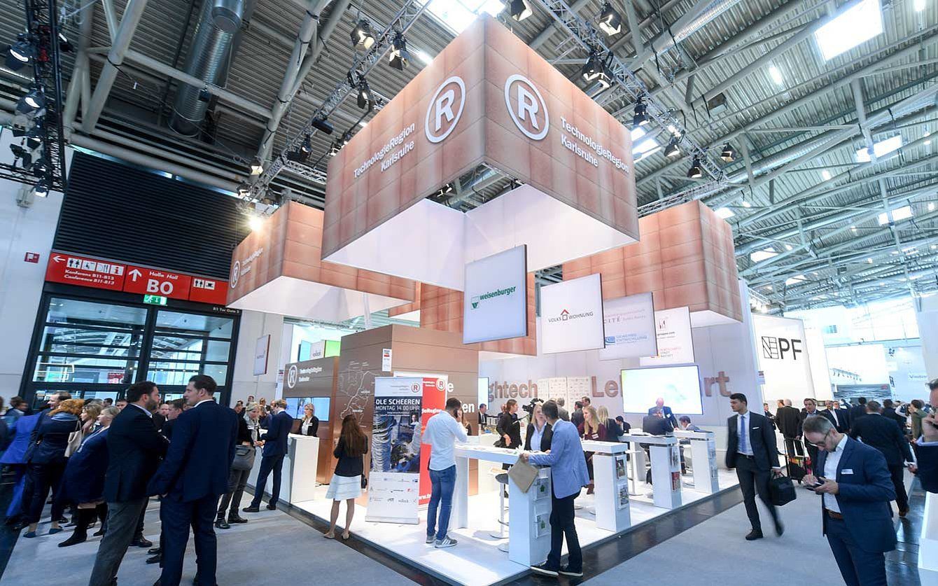 Exporeal in München mit einer Escort erleben